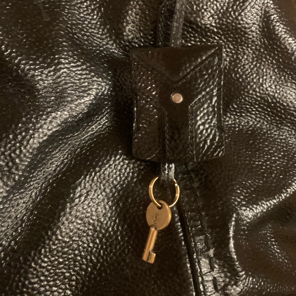 YSL Muse Bag with Gold Hardware & Clochette - Picture 5 of 16